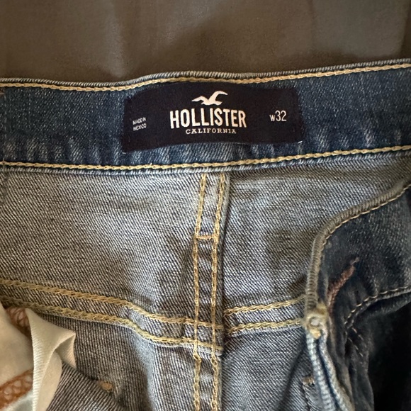 Hollister Jean Short Size 32 - Picture 2 of 4
